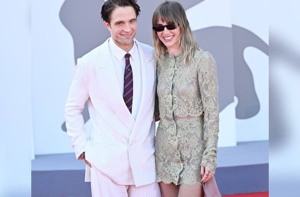 Robert Pattinson und Suki Waterhouse in Venedig.