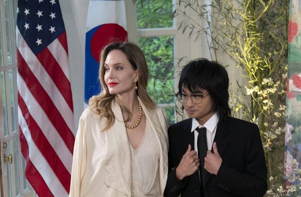 Angelina Jolie und ihr ältester Sohn Maddox bei einem gemeinsamen Auftritt.