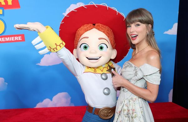 Taylor Swift erklärt doppelte Bedeutungen in 'I Knew It, I Knew You'