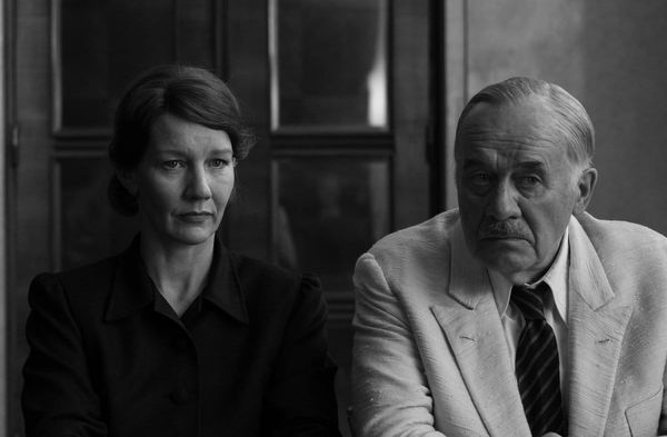 Thomas Mann (Hanns Zischler) und seine Tochter Erika (Sandra Hüller) in "Vaterland".