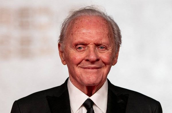 Sir Anthony Hopkins spielt im neuen Film von Guy Ritchie einen mächtigen Familienpatriarchen.
