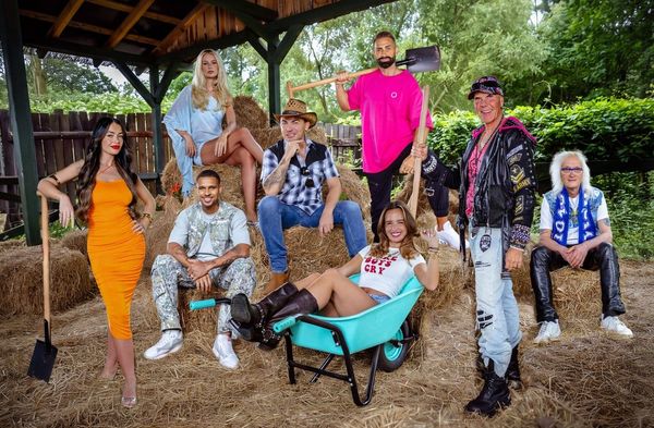 Vanessa Brahimi, Kevin Njie, Suki Tegan, Matthias Mangiapane, Julia Römmelt, Andrew Weiß, René Redo und Thomas Dragunski (v.…