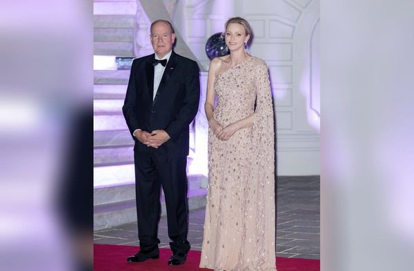 Fürst Albert und seine Ehefrau Fürstin Charlène beim Staatsbankett.