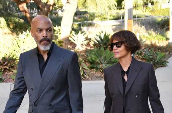Halle Berry und ihr Verlobter Van Hunt am Montag vor dem Gericht in Los Angeles.