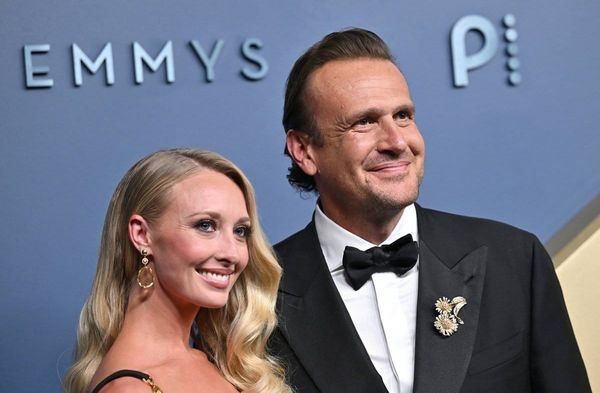 Jason Segel und Kayla Radomski haben sich 2025 verlobt.