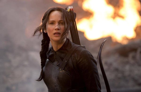 Jennifer Lawrence schlüpft erneut in ihre Paraderolle Katniss Everdeen.