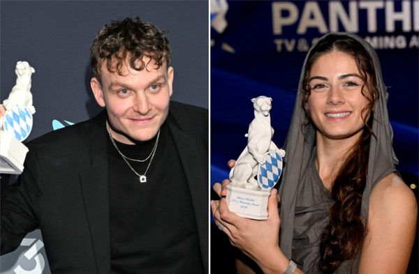 Johannes Hegemann und Derya Akyol durften sich über den Blauen Panther für ihre Schauspielleistungen freuen.