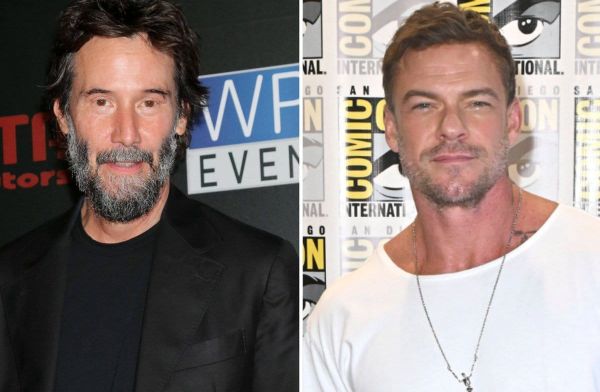 Keanu Reeves neben Alan Ritchson.