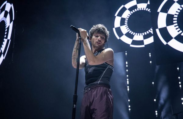 Louis Tomlinson spricht über 'stressige' Seiten des Vaterseins