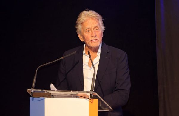 Michael Douglas sprach vor seiner Autobiografie mit einigen Kolleginnen