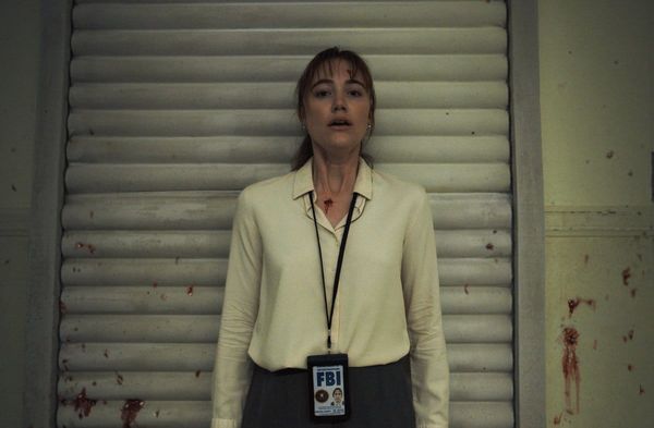 Maika Monroe bekommt es als FBI-Agentin mit dem Killer Longlegs zu tun.