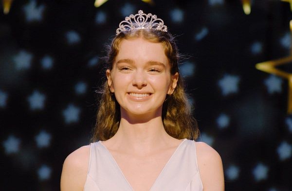 Summer H. Howell spielt in "Carrie" die Titelrolle.