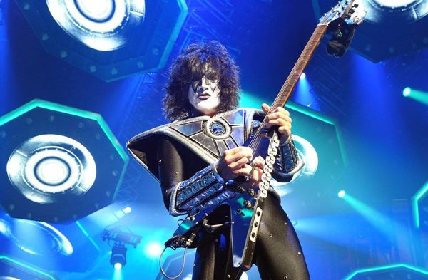 Tommy Thayer spielt seit 24 Jahren Gitarre bei Kiss.