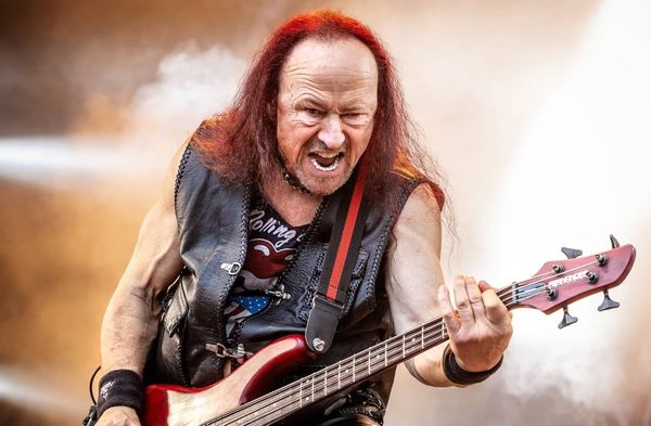 Conrad "Cronos" Lant während eines Auftritts von Venom im Juni 2026 in Schweden.