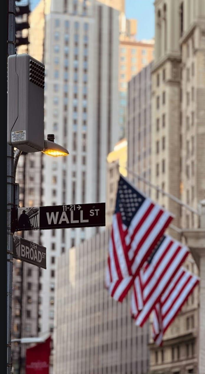 Wall Street Looks to Major Technology Earnings After a Difficult Week for Chip Stocks