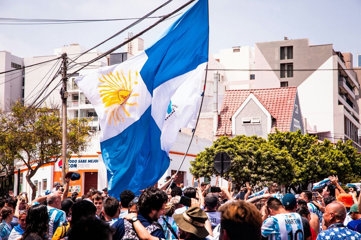 Argentina’s Economic Growth Forecast Cut to 2.1% as Recovery Faces New Challenges
