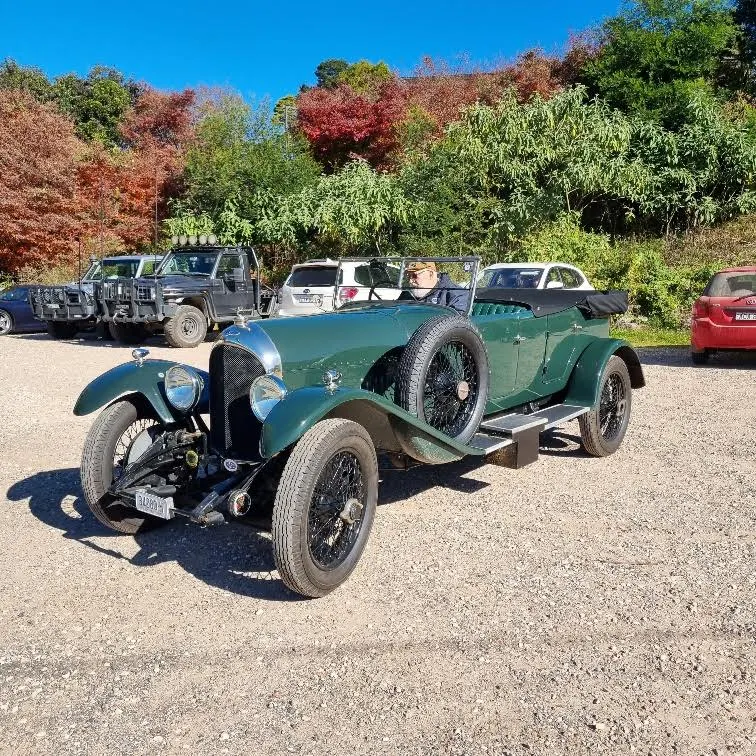 A Bentley day to remember: Sunshine, stories and stunning views in Kurrajong Heights
