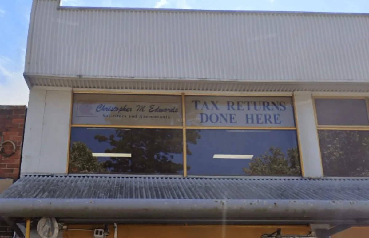 Richmond solicitor and accountant banned from financial services. Clients allege millions owed.