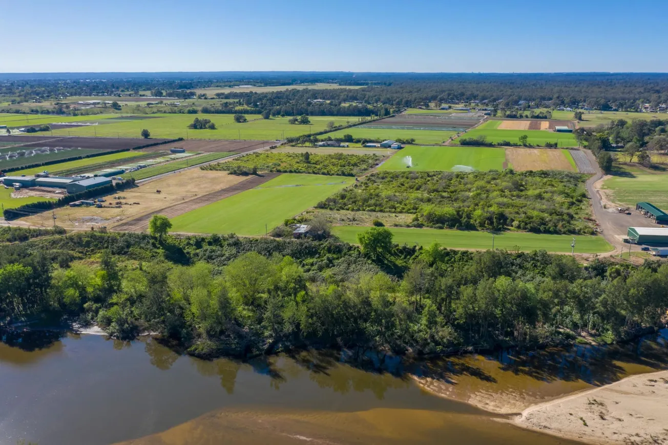 Hawkesbury’s Planning a Decade Out of Date: Minister questioned.