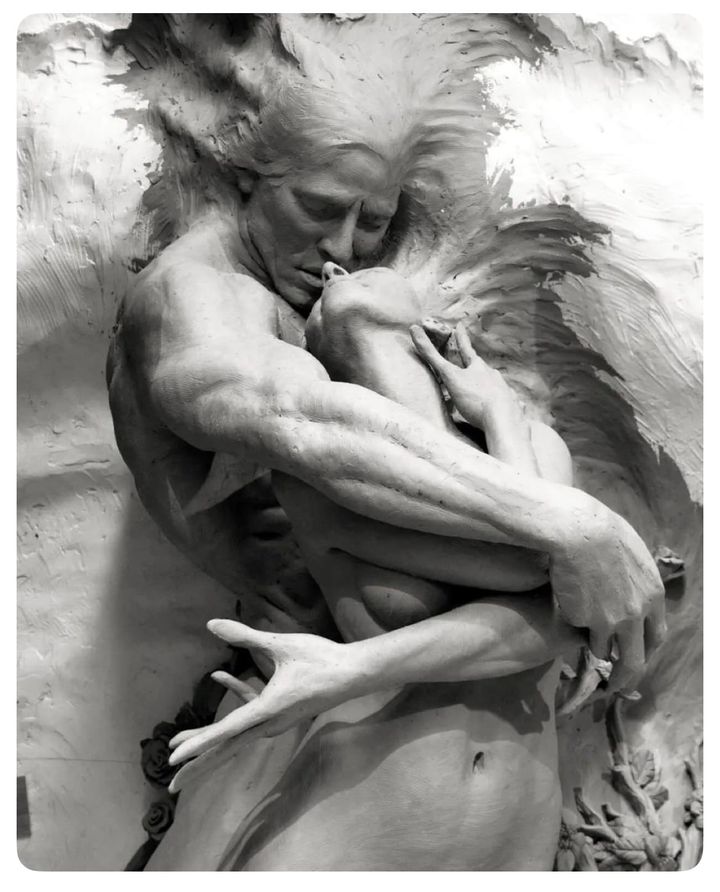 La sensualidad hecha verso: el erotismo en Pablo Neruda