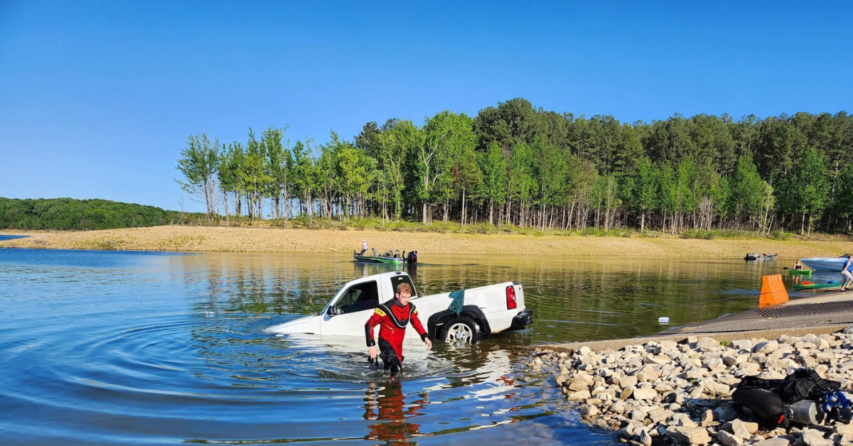 No injuries after truck ends up submerged at boat ramp