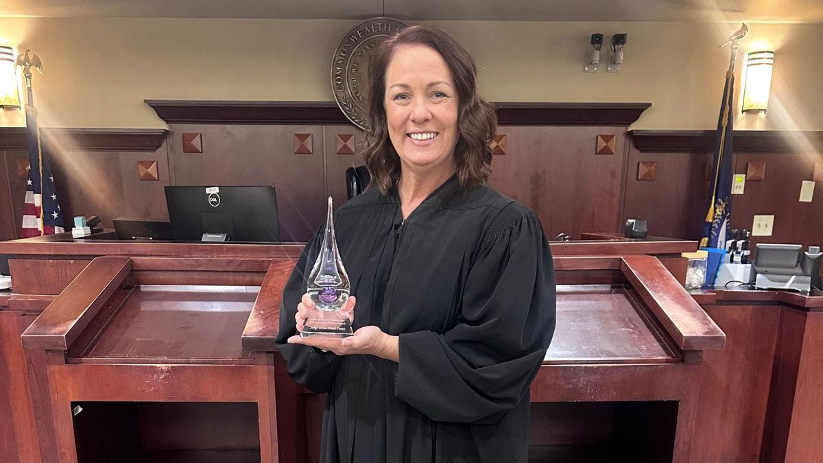 Judge Mica Pence recognized for leadership on Kentucky’s shared parenting law