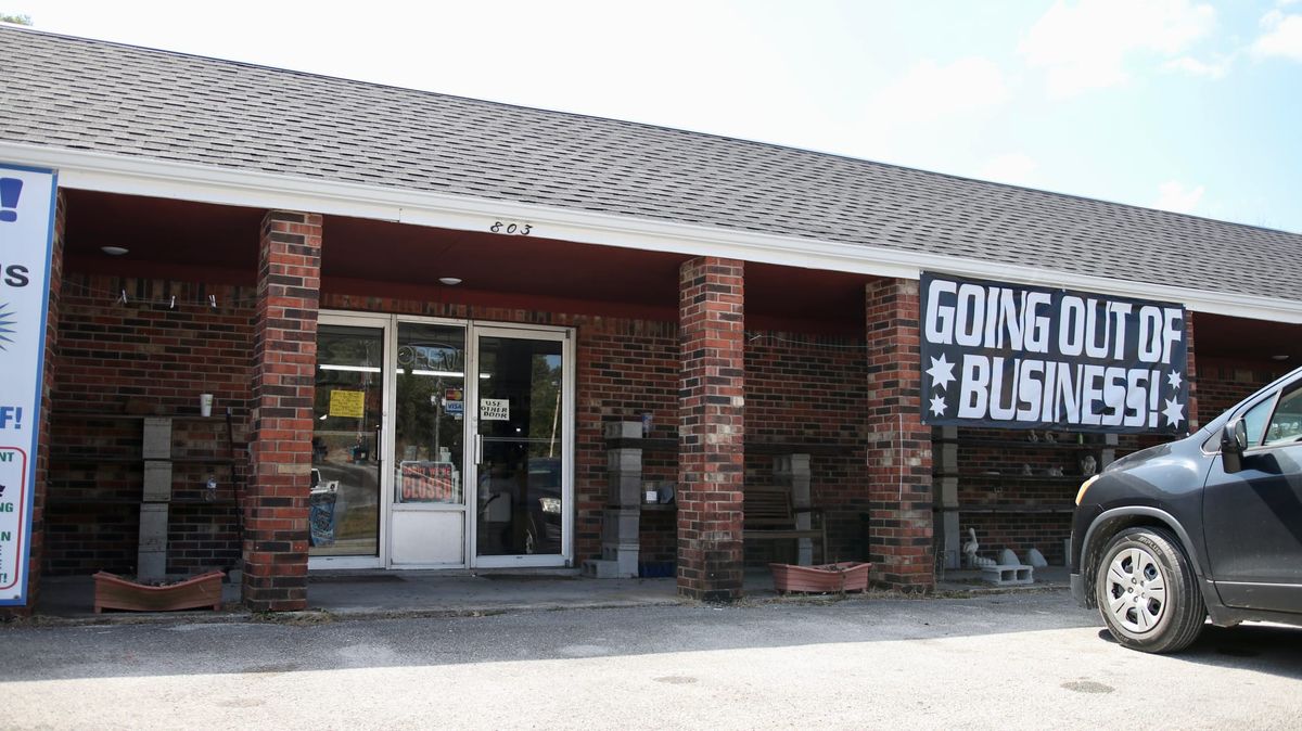 After more than 70 years, Cave City gift shop is closing