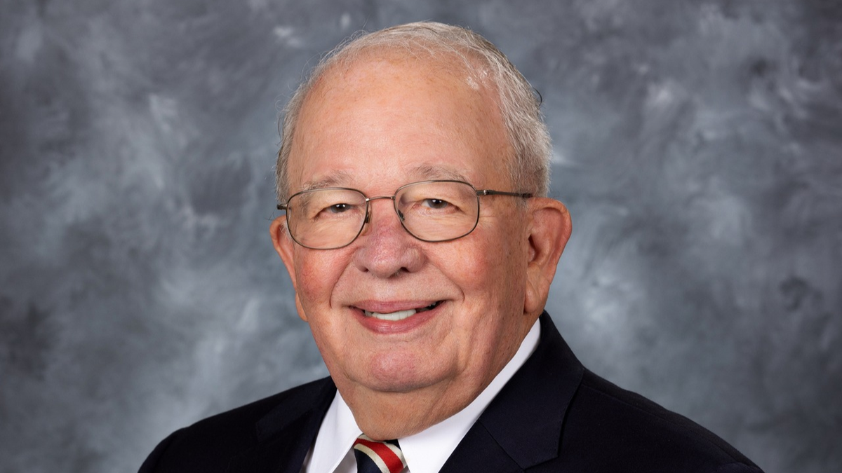 Farmers RECC corporate attorney announces retirement after 22 years