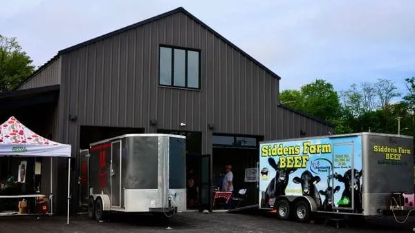 Glasgow approves 10-year lease for new farmers market building at $1 per year