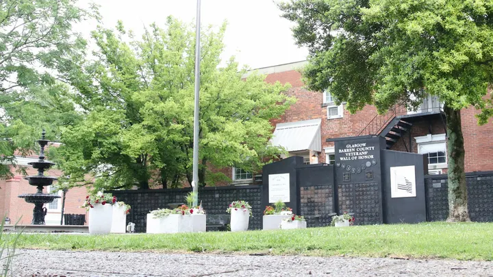 New batch of veterans added to Glasgow’s Wall of Honor memorial