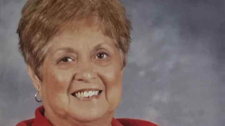 Bookmobile driver, longtime Glasgow librarian Lenora Metcalfe dies at 87