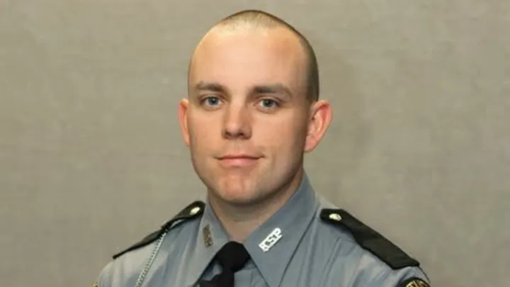 Kentucky State Police trooper killed while patrolling I-65 in Warren County