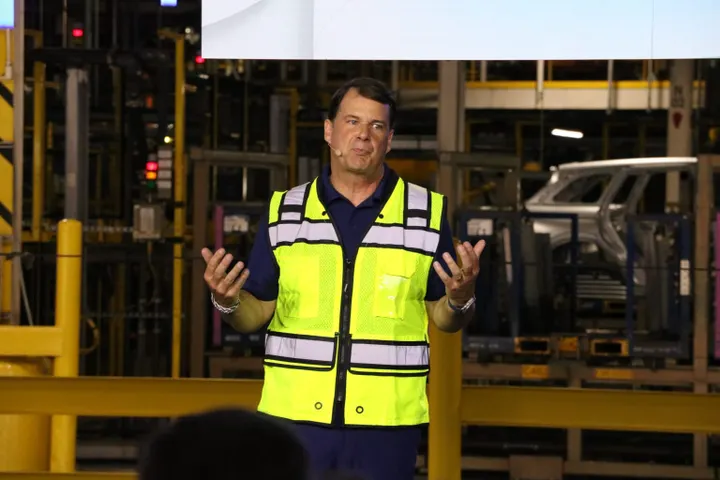 Ford to invest $1 B in new paint shop at the Kentucky Truck Plant in Louisville