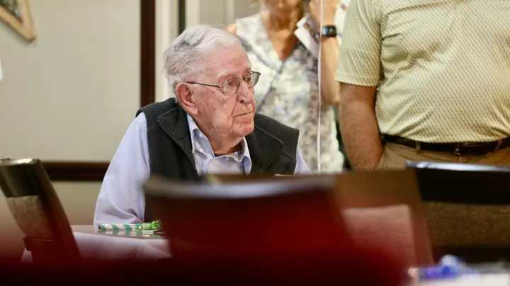 WWII veteran celebrates 100th birthday at Highland Ridge