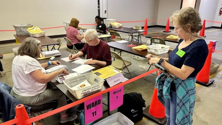 Trump’s DOJ to send election monitors to Kentucky’s two largest counties on Nov. 3