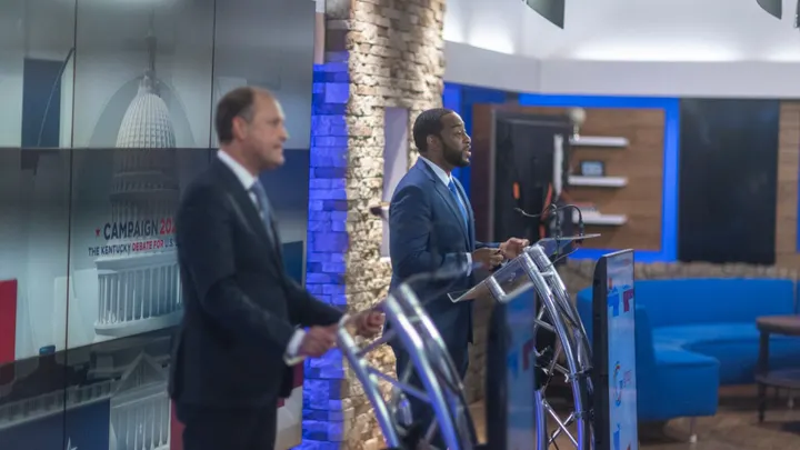 Iran, gas, AI: Barr and Booker spar in the only TV debate for Kentucky Senate this year