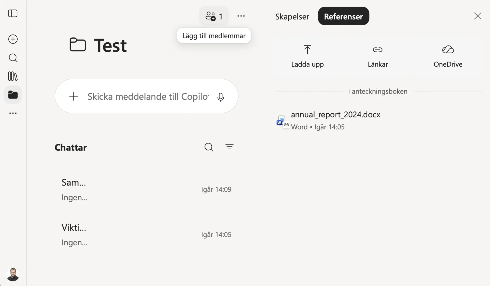 En anteckningsbok i Copilot med knappen Lägg till medlemmar och referenspanelen med alternativen Ladda upp, Länkar och OneDrive