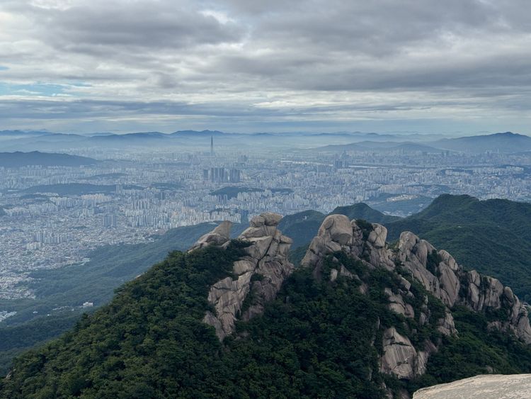 Baegundae Peak