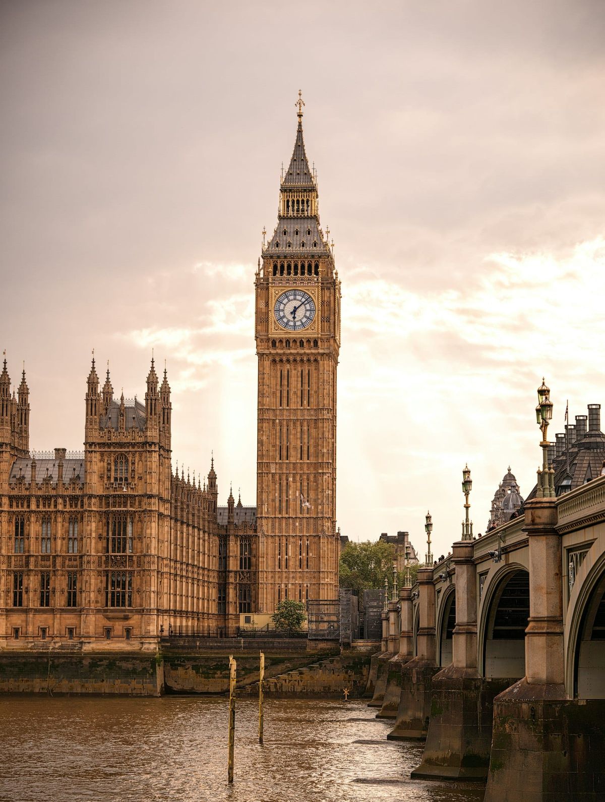 The Palace of Westminster and Big Ben beside the Thames
