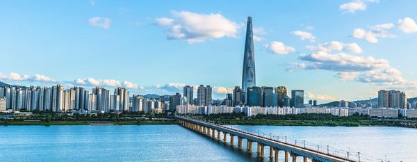 An image of the Seoul skyline