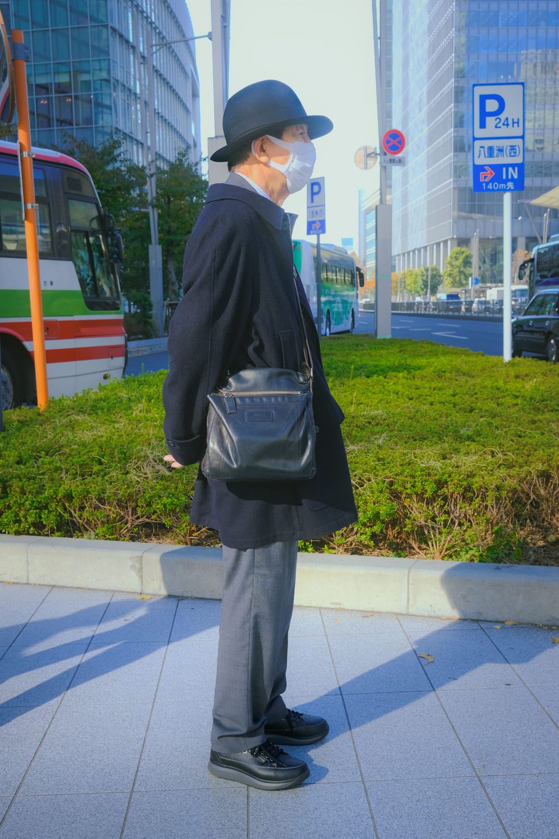 This guy's ability to wear his clothes well is amazing.