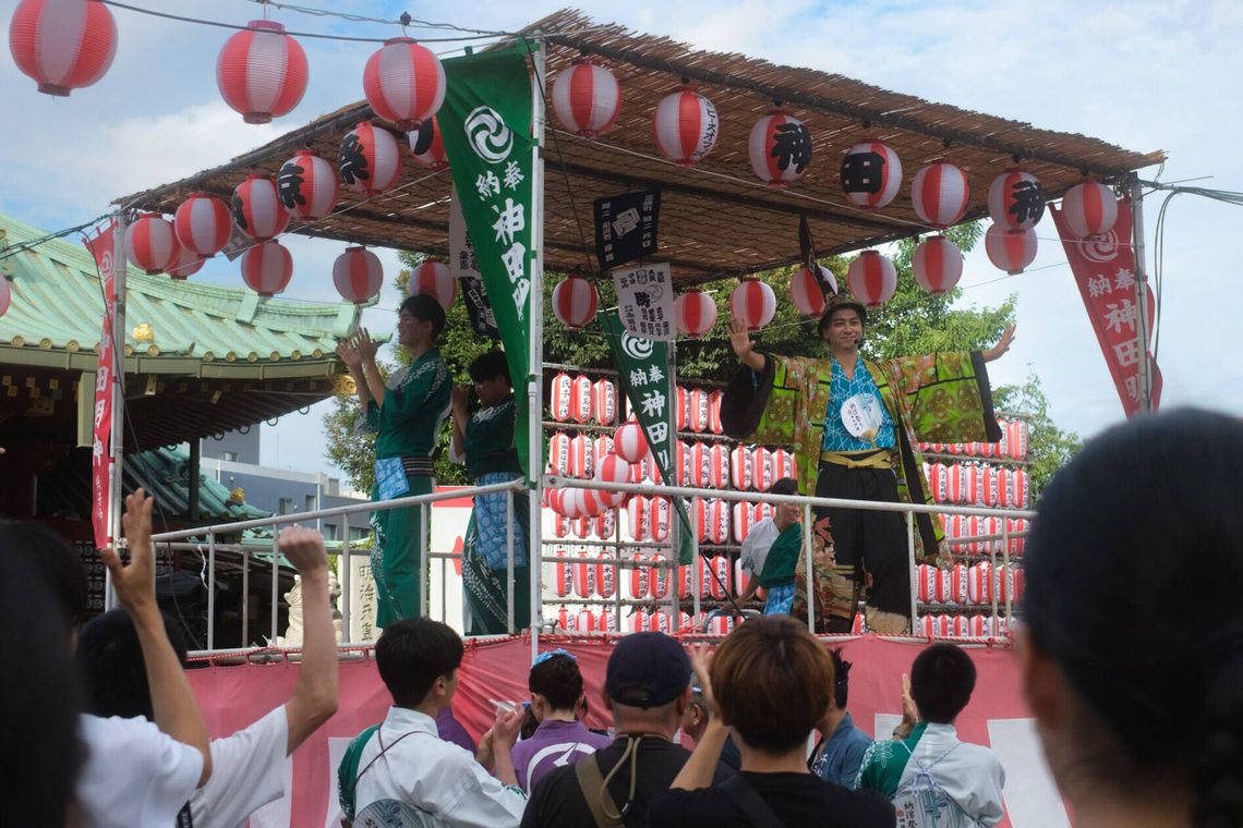 Our Kanda shine dance instructor