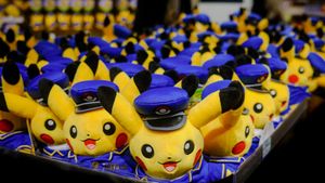 Tokyo Station train conductor Pikachus