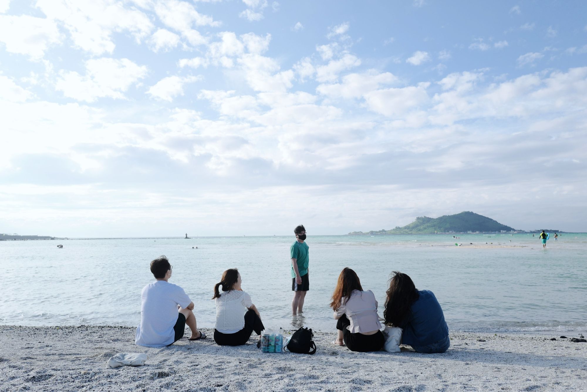 <img src="dwhale1on1.jpg" alt="디웨일 팀원 1대1미팅" title="디웨일 팀원 1대1미팅">