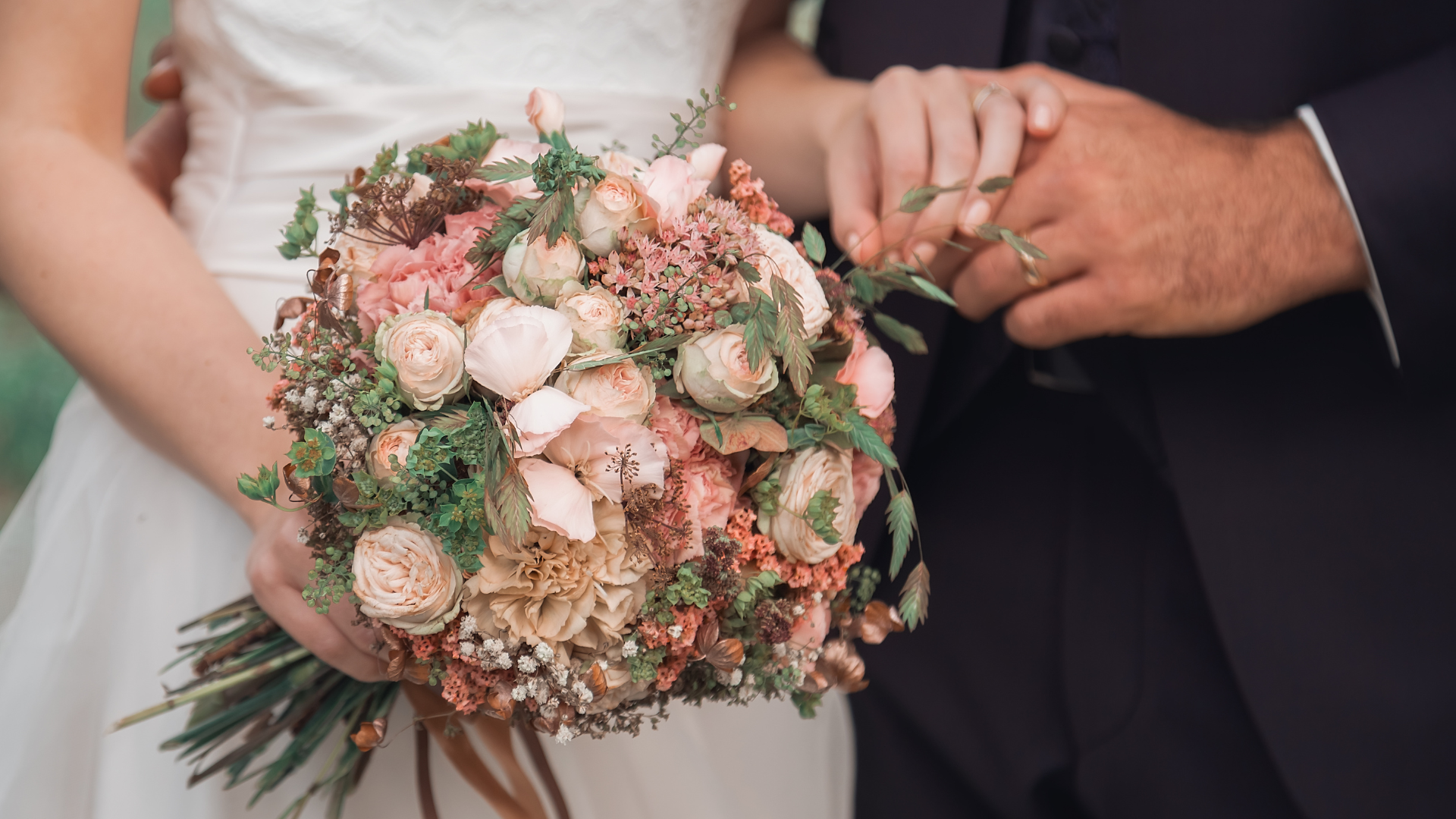 💒Casamentos e batizados à vista? Estes 5 penteados vão inspirar-te