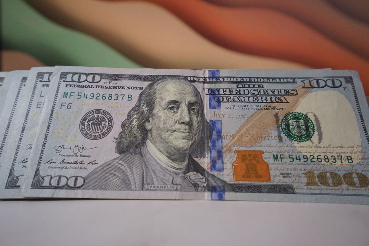 Stock to replace your savings account with