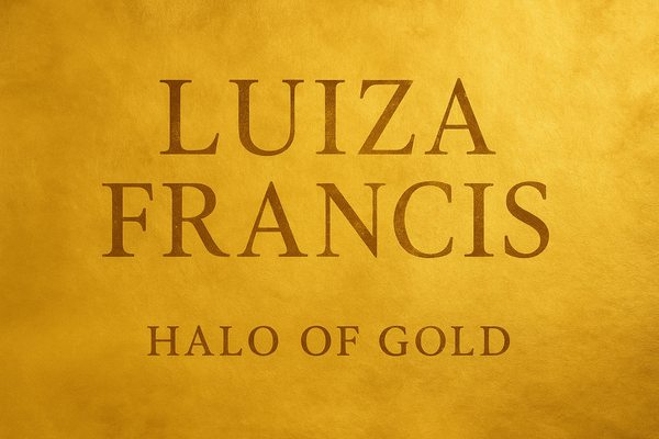 Gold Movement: Where Texture and Light Become the Look