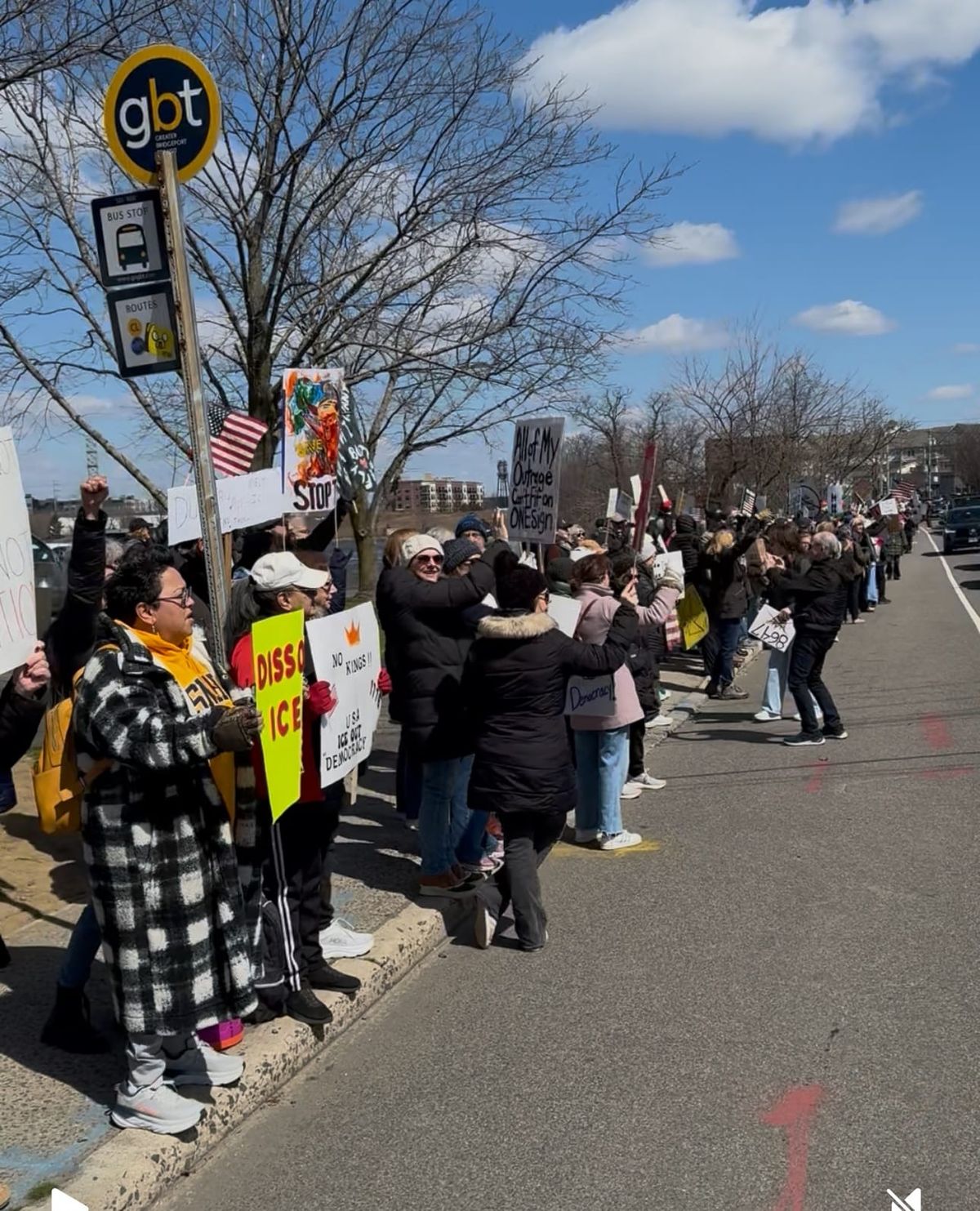 ‘No Kings’ protest returns to Fairfield; Westport rally draws thousands