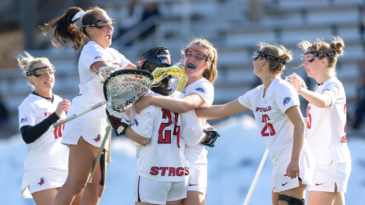 SPORTS DESK — WEEKLY LEDGER