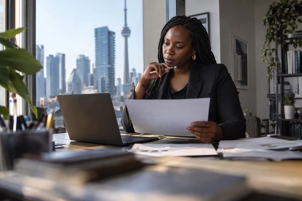 Cena editorial em Canadá sobre black ideas grant abre c$ 8 milhões no canadá